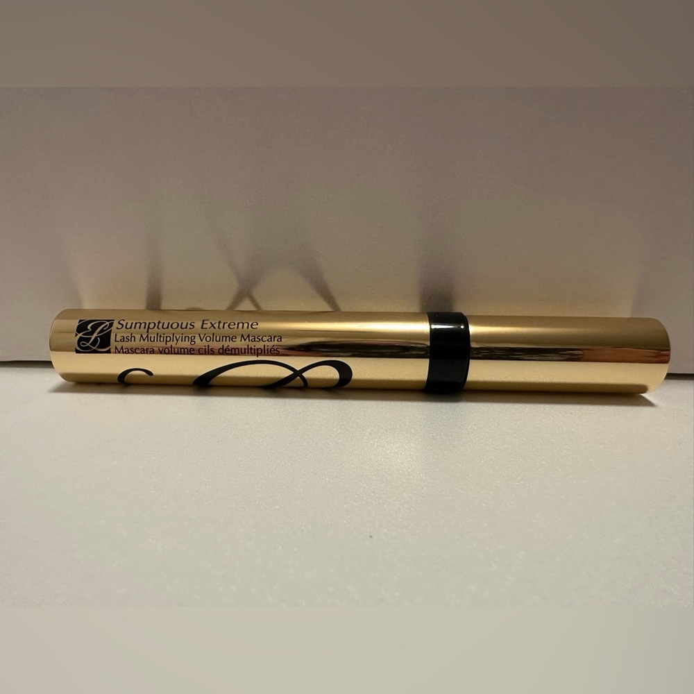 Sumptuous Extreme Lash Multiplying Volume Mascara, Estee Lauder, brand new